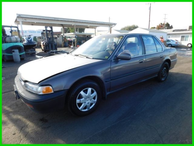 1992 Honda Accord LX Used 2.2L I4 16V Automatic Sedan NO RESERVE 1992 Honda Accord LX