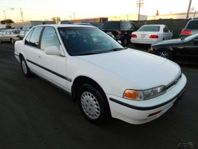 1992 Honda Accord LX Sedan 4-Door - photo 6