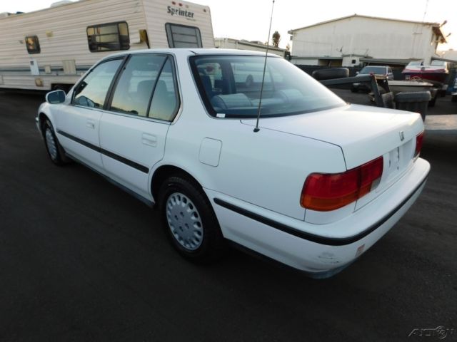1992 Honda Accord LX Sedan 4-Door - photo 7