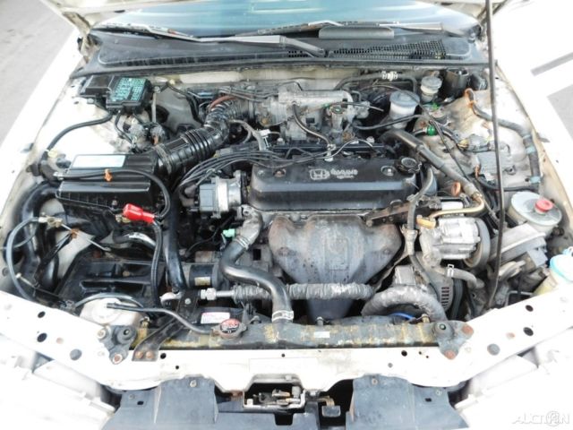 1992 Honda Accord LX Sedan 4-Door - photo 9