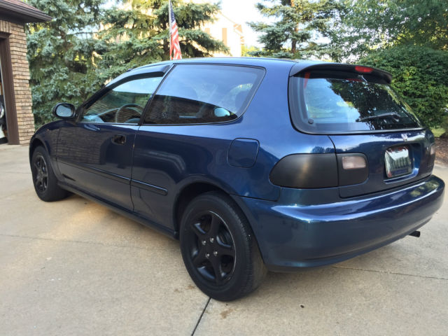1992 Honda Civic DX Hatchback 3-Door 1.5L 1992 Honda Civic DX Hatchback 3-Door