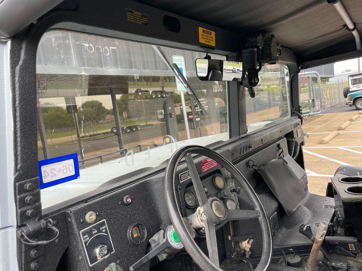 1992 Hummer AM General Military H1 - photo 5