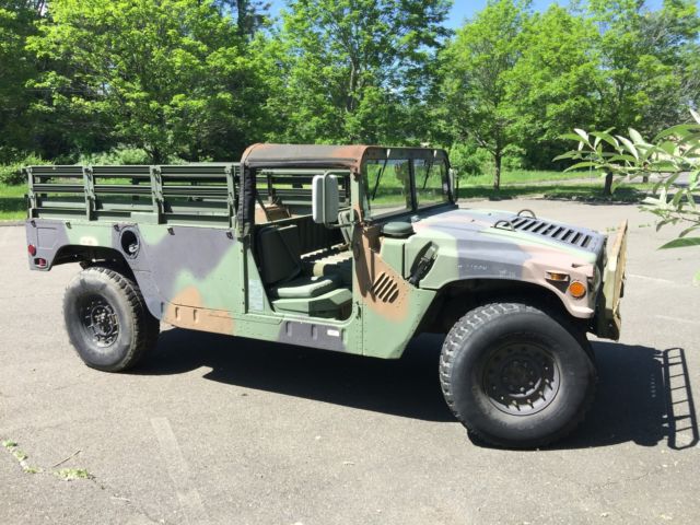 1992 Humvee / Hummer H1 M998. Only 10,000 miles. Street Legal . Registered in CT 1900 Hummer H1 M998 Humvee H1