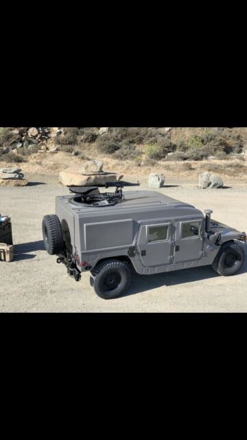 1992 Hummer H1 - photo 2