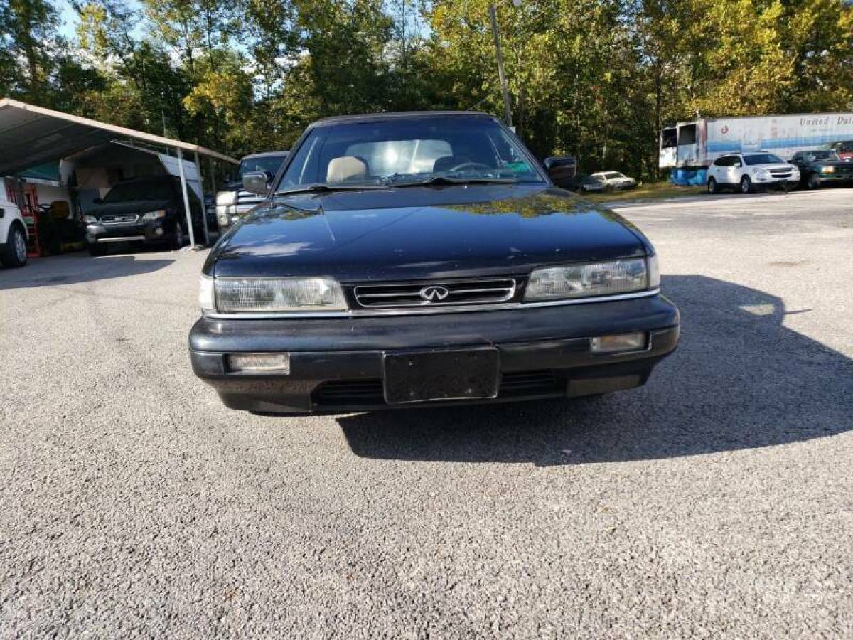 1992 Infiniti M30 Base 2dr Convertible - photo 2