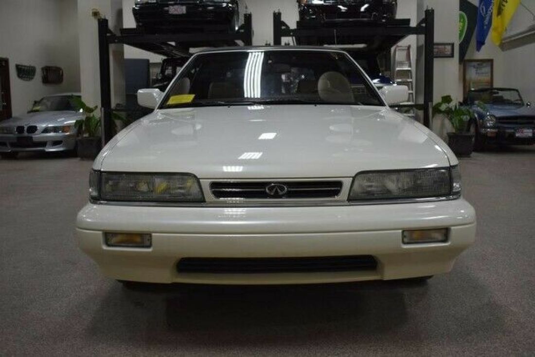 1992 Infiniti M30 - photo 2