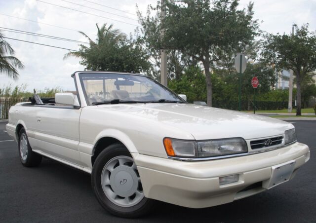 1992 INFINITI M30 CONVERTIBLE LUXURY SPORT, 78K MLS, JUST ONE OWNER, NO RESERVE. 1992 Infiniti M30 Convertible Luxury Sport