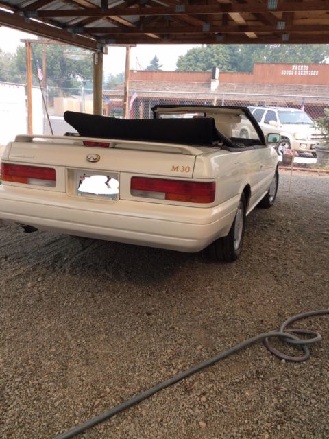1992 Infiniti M30 - photo 2