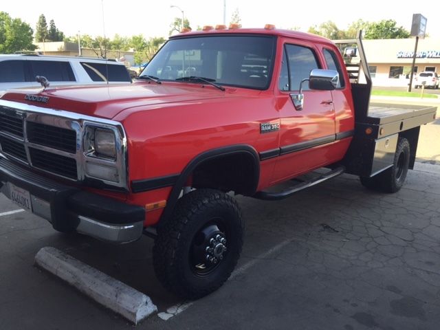 1992 Dodge Ram 3500 Base Extended Cab Pickup 2-Door - photo 3
