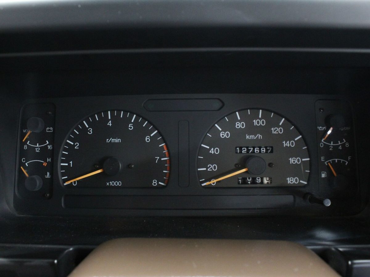 1992 Isuzu Bighorn 4WD - photo 12