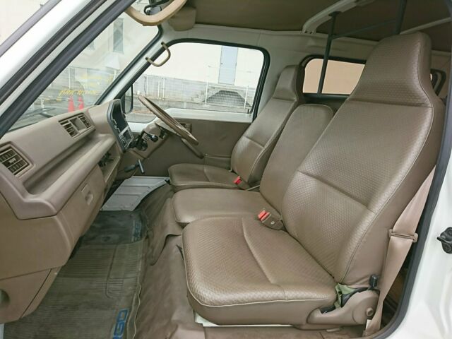 1992 Isuzu Fargo - photo 8