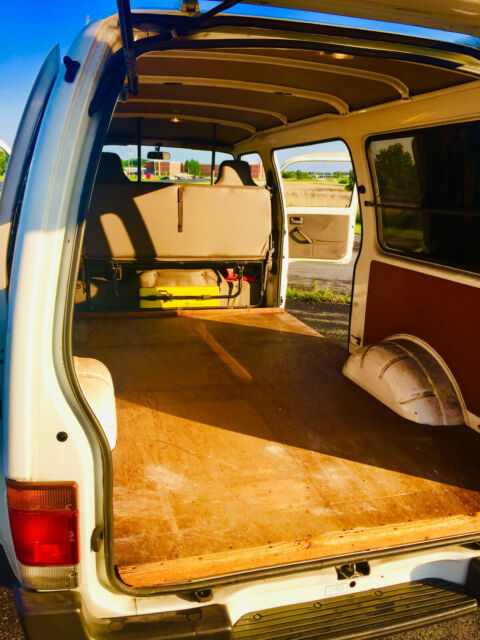 1992 Isuzu Fargo - photo 11