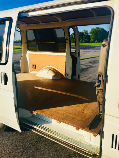 1992 Isuzu Fargo - photo 9