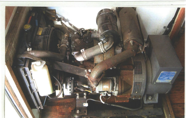 1992 Isuzu NPR Box Truck - photo 8