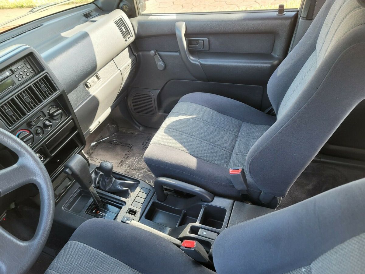 1992 Isuzu Trooper S - photo 10
