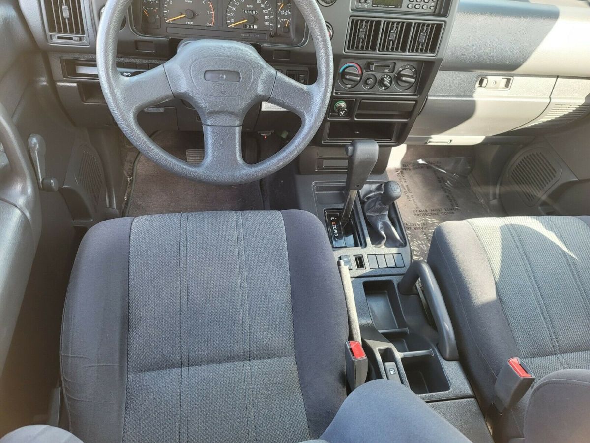 1992 Isuzu Trooper S - photo 13