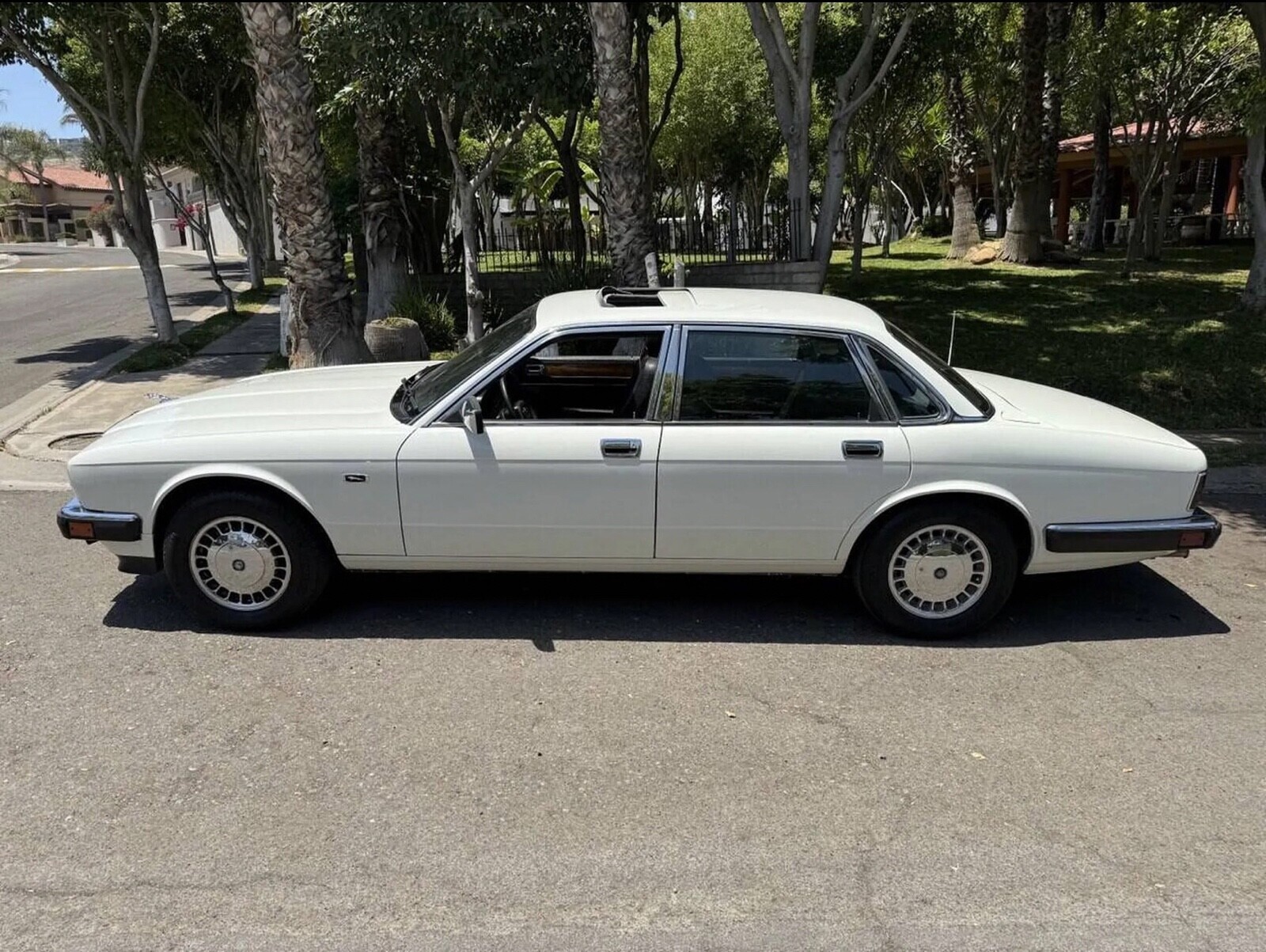 1992 Jaguar XJ6 SOVEREIGN - photo 11