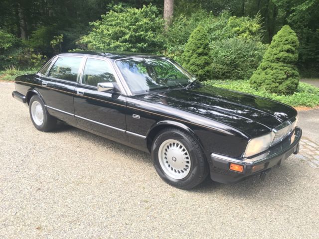 1992 Jaguar XJ6 - photo 3