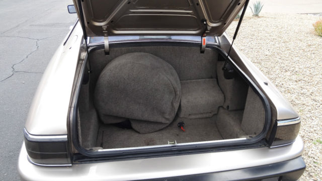 1992 Jaguar XJS Base Coupe 2-Door - photo 11