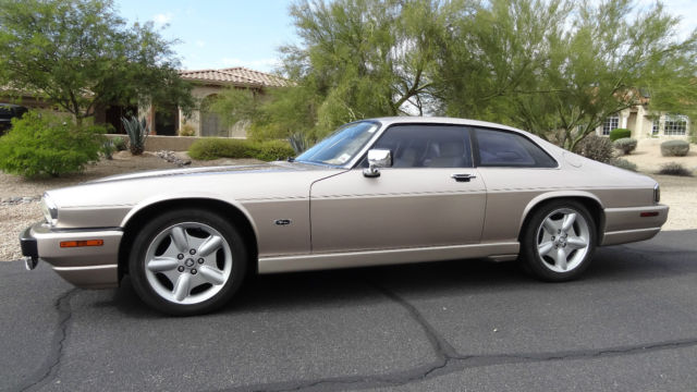 1992 Jaguar XJS Base Coupe 2-Door - photo 2
