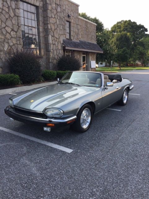 1992 Jaguar XJS Roadster 5-speed. FREE SHIPPING 1992 Jaguar XJS Convertible