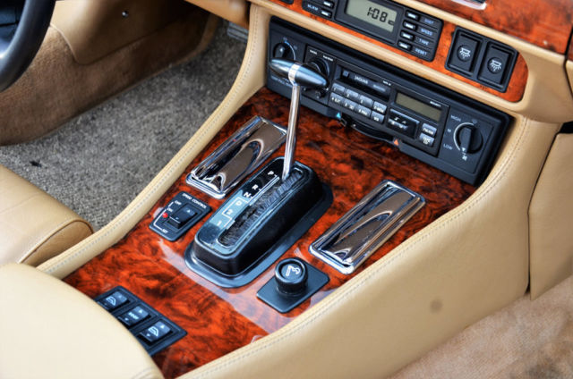 1992 Jaguar XJS XJS V-12 CONVERTIBLE - photo 2
