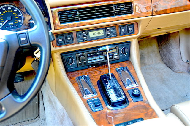 1992 Jaguar XJS XJS V12 Convertible - photo 10