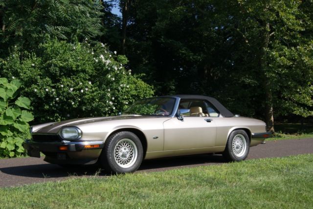1992 Jaguar XJS V12 - CONVERTIBLE - photo 2