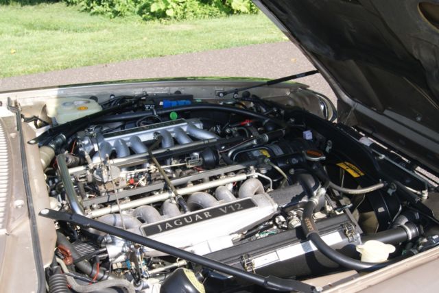1992 Jaguar XJS V12 - CONVERTIBLE - photo 10