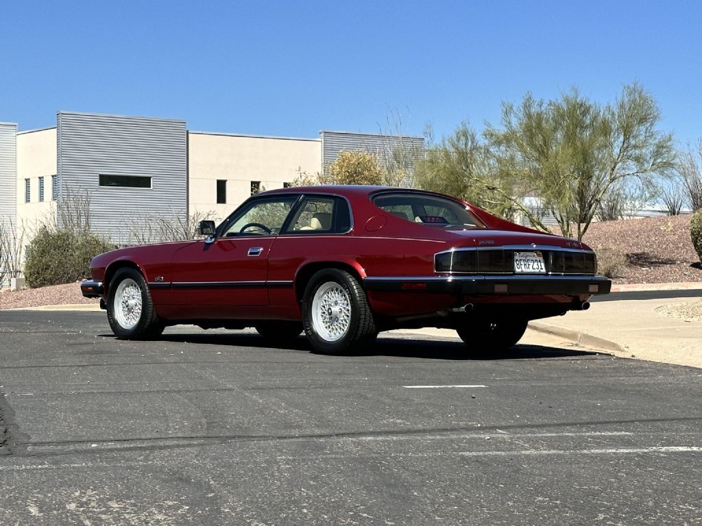 1992 Jaguar XJS V12 Coupe - photo 4