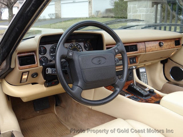 1992 Jaguar XJS V-12 CONVERTIBLE - photo 10