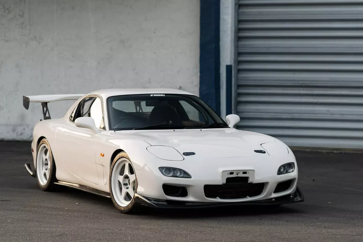 1992 JDM single turbo Mazda RX7 1993 Mazda RX-7 Efini