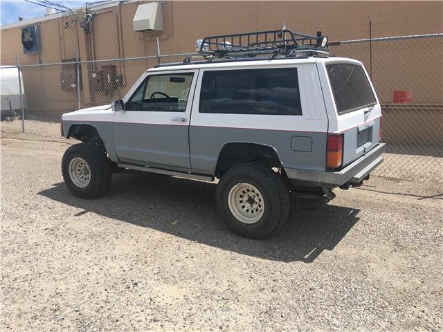 1992 Jeep Cherokee Laredo - photo 6