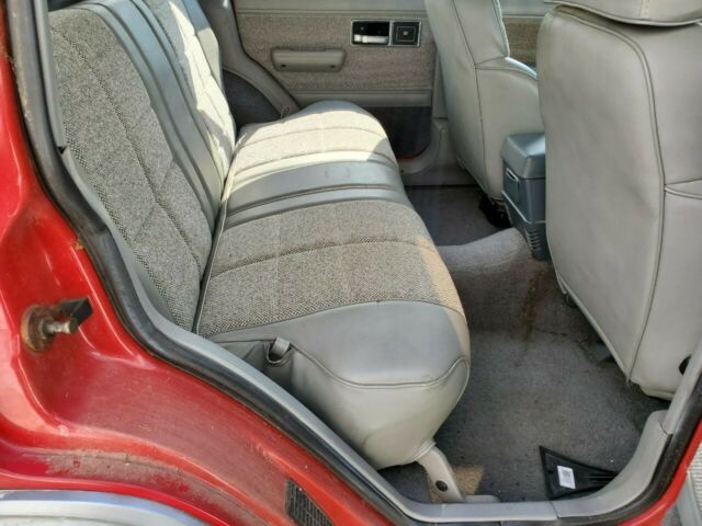 1992 Jeep Cherokee Laredo - photo 7