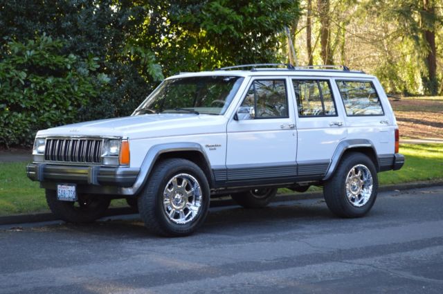 1992 Jeep Cherokee Laredo 4X4 4.0L Only 75,518 Miles! - photo 4