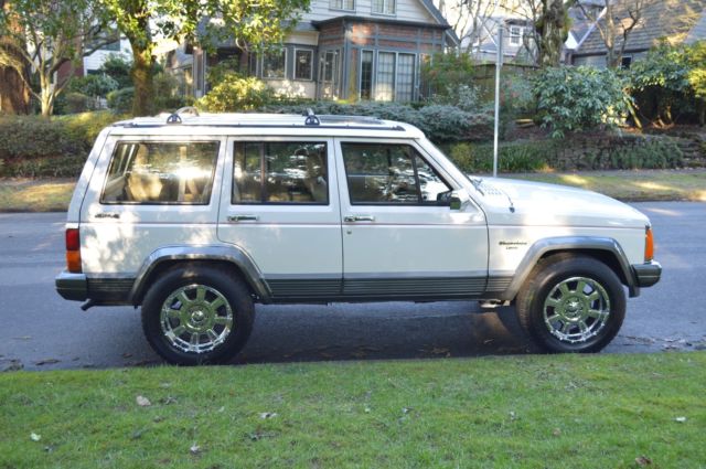 1992 Jeep Cherokee Laredo 4X4 4.0L Only 75,518 Miles! - photo 7