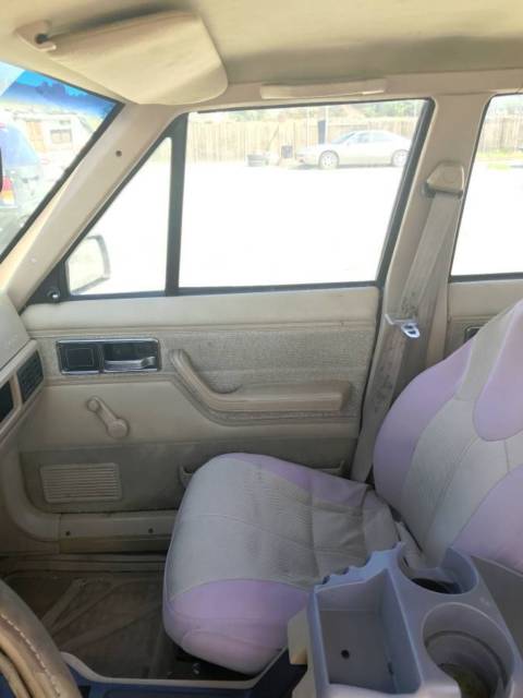 1992 Jeep Cherokee Laredo - photo 7