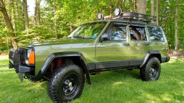 1992 Jeep Cherokee-Lifted and tastefully tricked out! Excellent! 1992 Jeep Cherokee