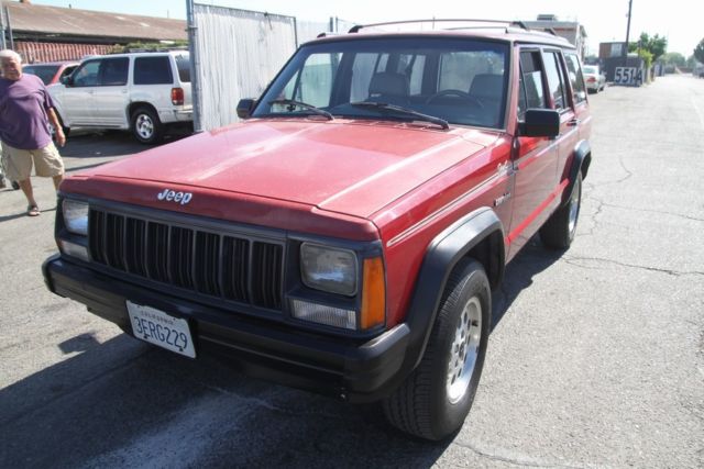 1992 Jeep Cherokee Sport Automatic 6 Cylinder NO RESERVE 1992 Jeep Cherokee