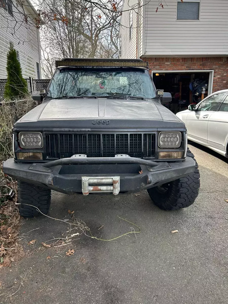 1992 Jeep Cherokee SUV Black LAREDO 1992 Jeep Cherokee LAREDO