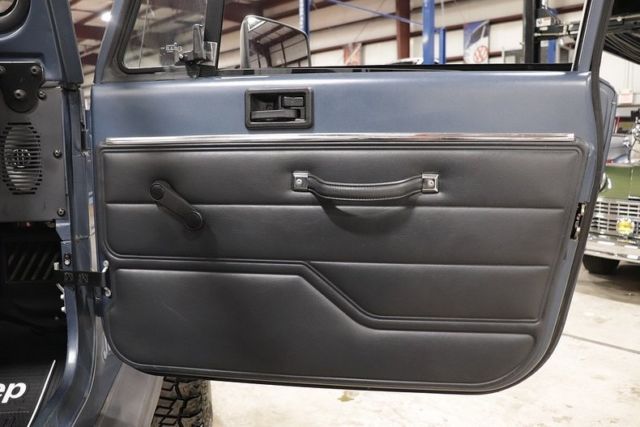 1992 Jeep Wrangler -- - photo 11