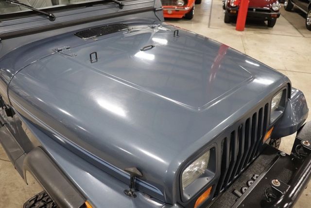 1992 Jeep Wrangler -- - photo 9
