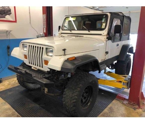 1992 Jeep Wrangler 6-Cyl, 4.0 Liter Manual, 5-Spd runs great 1992 Jeep Wrangler Sport Utility 2D