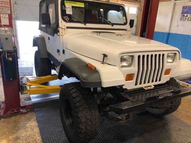 1992 Jeep Wrangler Sport Utility 2D - photo 2