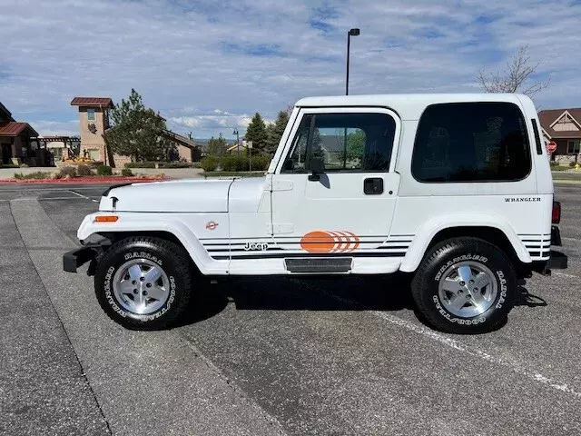 1992 jeep wrangler islander rot free hard to find with the 4.0 and 5 speed 1992 Jeep Wrangler islander
