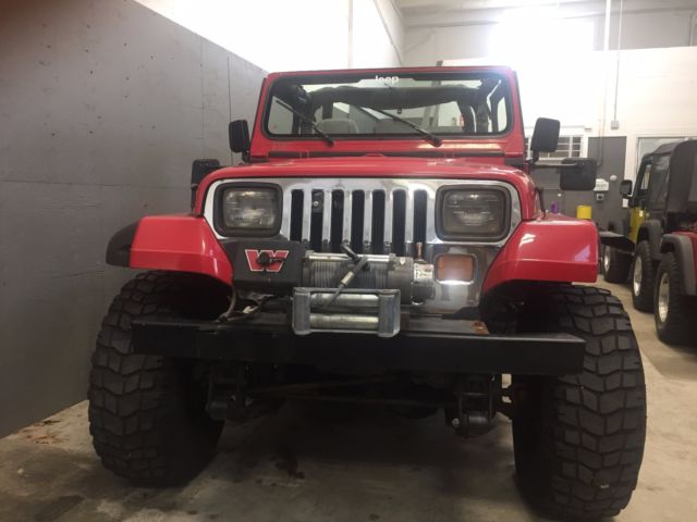 1992 JEEP WRANGLER RARE 4.0L 5 SPD LIFTED WINCH LOOKS RUNS GREAT NO RESERVE 1992 Jeep Wrangler Base Sport Utility 2-Door