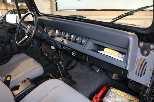 1992 Jeep Wrangler Renegade - photo 11