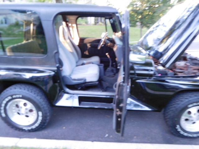 1992 Jeep Wrangler Renegade 4X4 Cold AC Hard Top Soft Top Real Nice Great Price - photo 11
