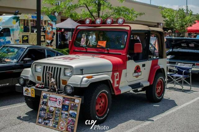 1992 Jeep Wrangler Sahara Sport Utility 2D - Jurassic Park 1992 Jeep Other Sahara