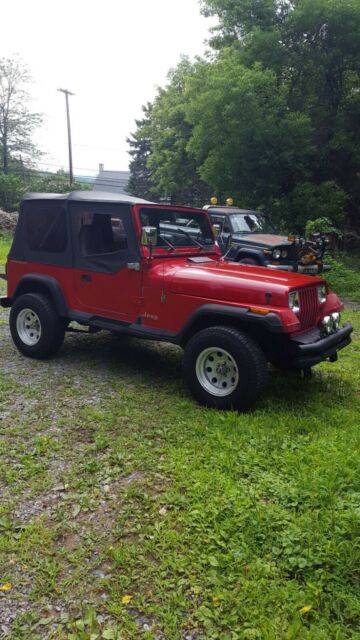 1992 JEEP WRANGLER YJ. 4.0, 5 SPEED 4X4. 134,000 MILES. 7/20 INSPECTION. LQQK... 1992 Jeep Wrangler